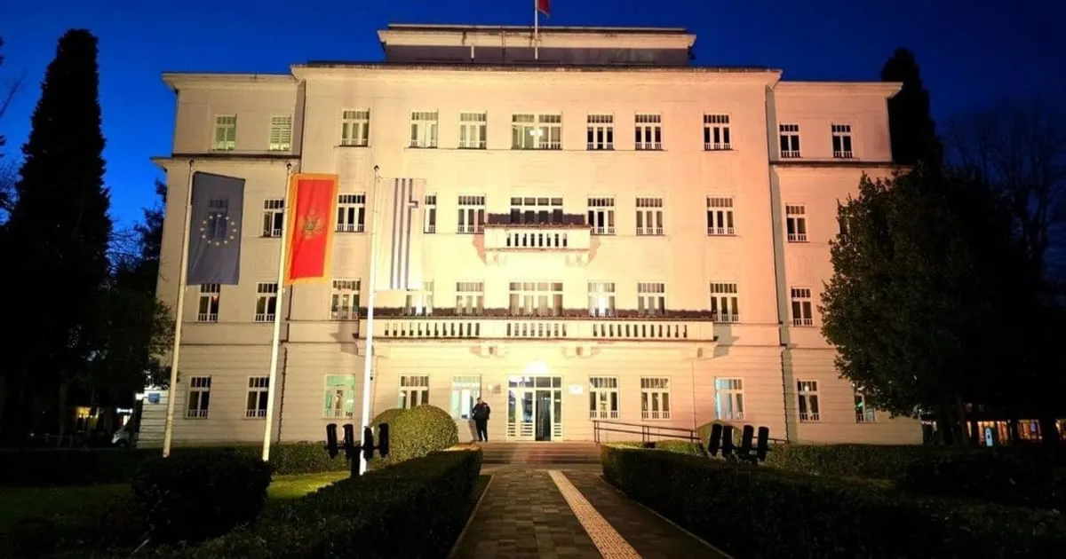 Podgorica osvijetlila zgradu i most u znak sjećanja na žrtve Holokausta