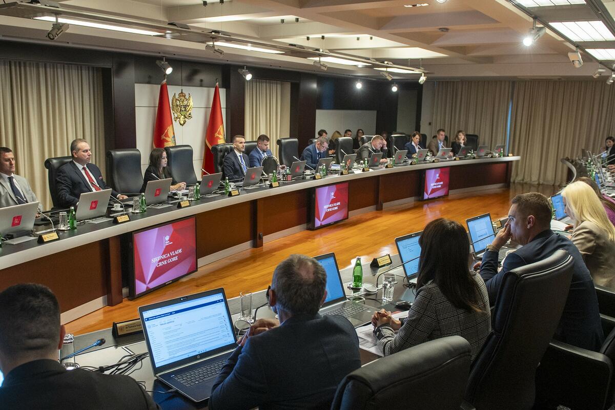 Politička scena Crne Gore: Izazovi i promjene