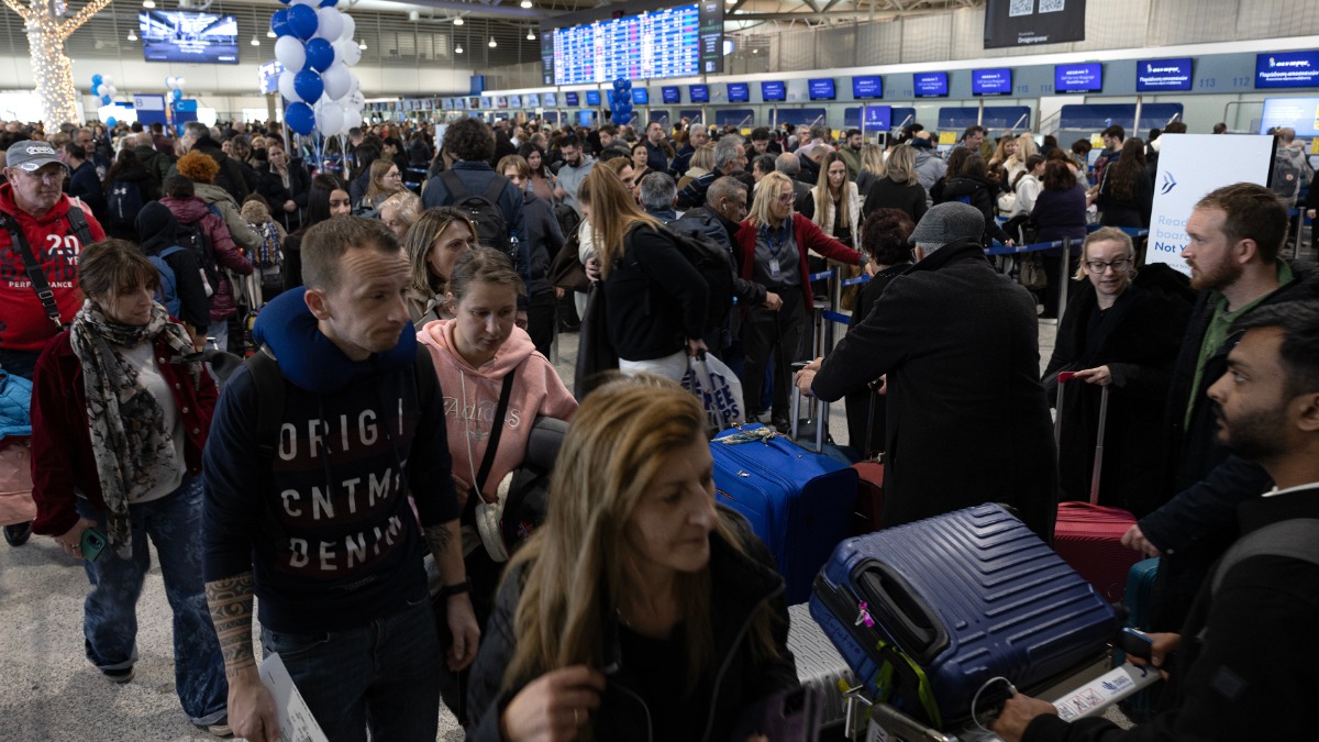 Poremećen rad aerodroma u Grčkoj: Problemi sa radio-frekvencijama izazvali haos