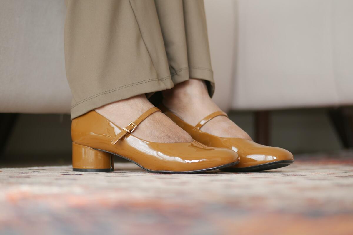 Povratak cipela iz 90-ih: Retro stil koji osvaja moderne ulice