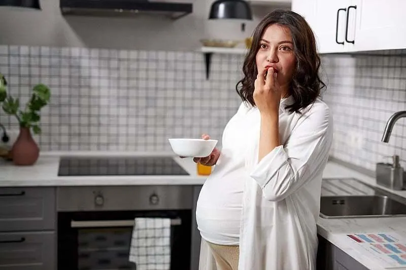 Preporučene namirnice za trudnice kako bi smanjile mučninu