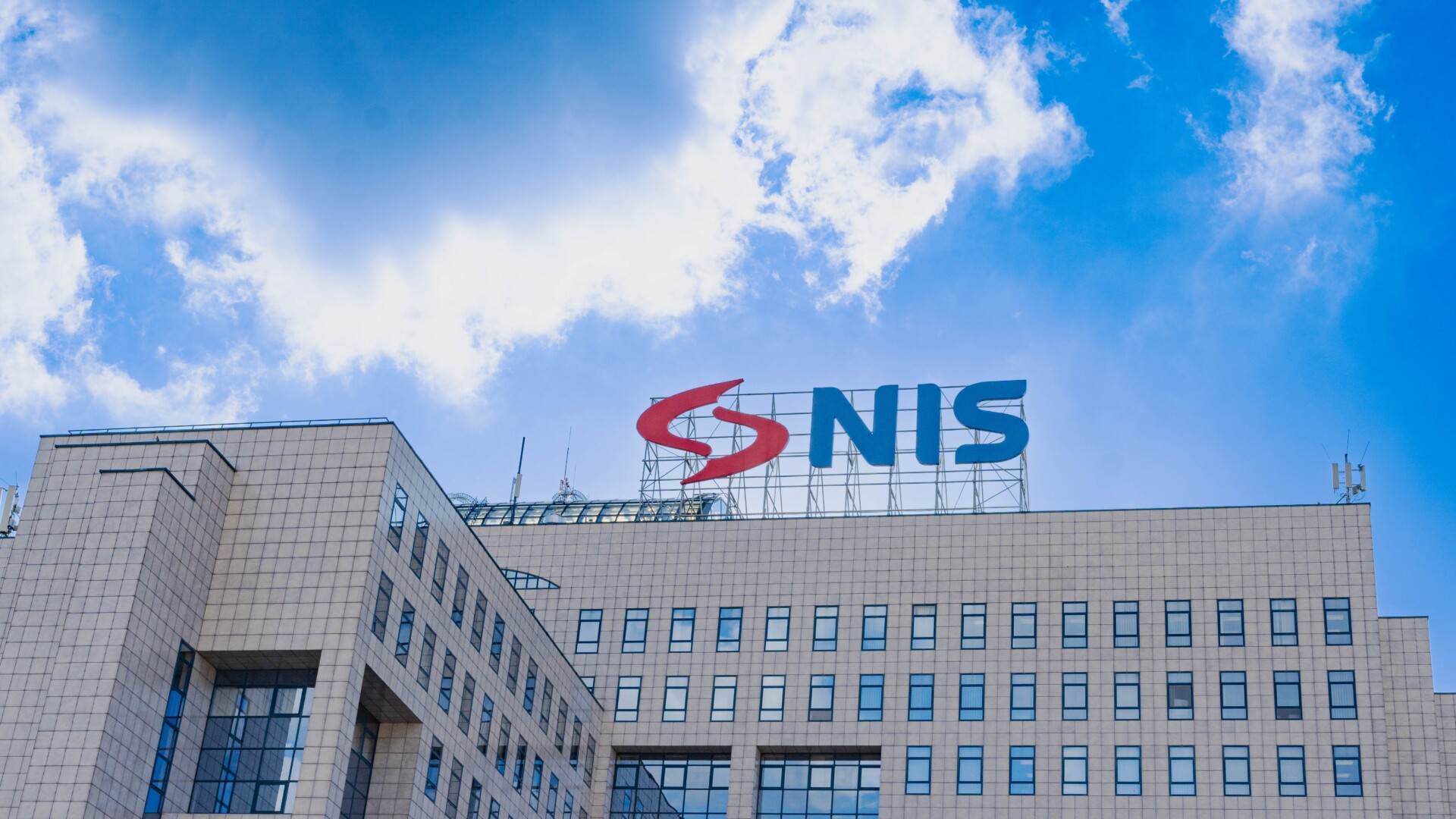 Produžena licenca NIS-a: Šta to znači za energetsku stabilnost regiona?