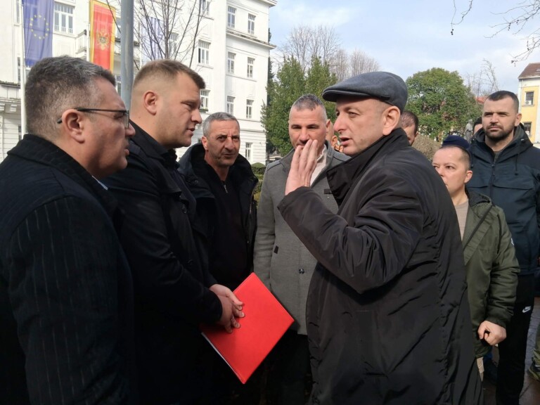 Protest mještana Botuna protiv izgradnje postrojenja za prečišćavanje otpadnih voda