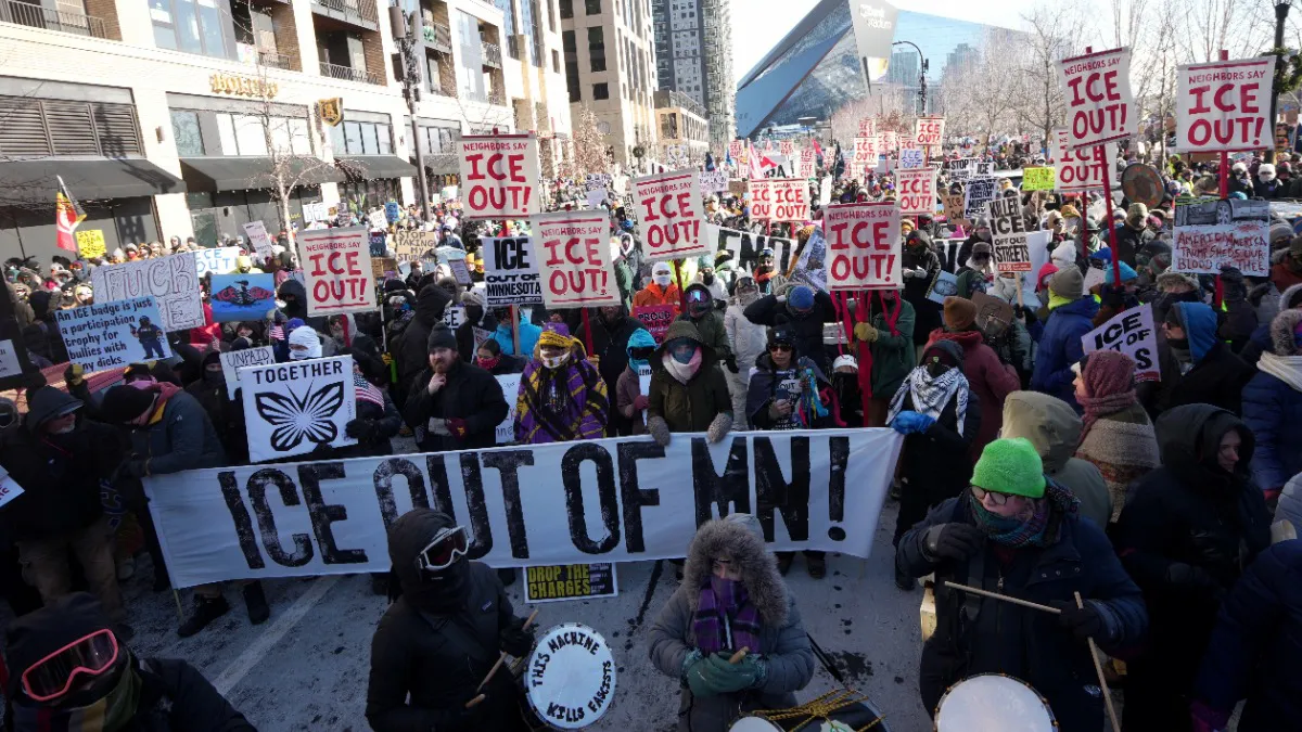 Protesti u Mineapolisu nakon ubistva državljanina SAD od strane imigracionih agenata