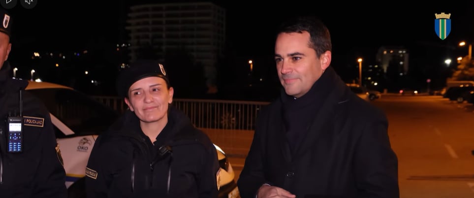 Raičević posjetio dežurne službe u Baru tokom novogodišnje noći