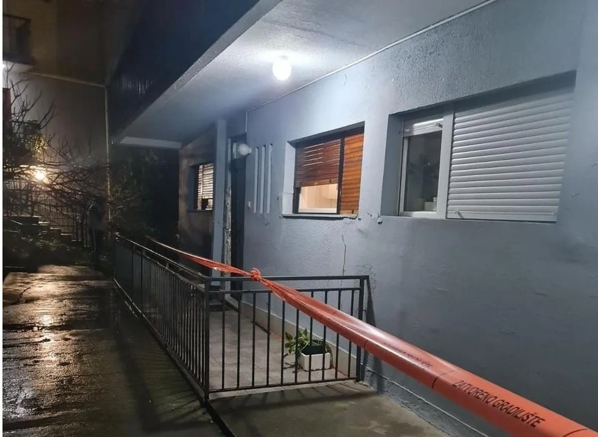 Rušenje dijela 'plave zgrade' u Herceg Novom zbog ugrožene bezbjednosti