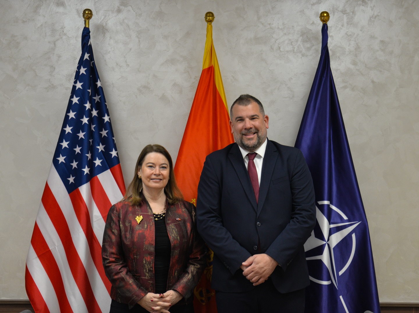 SAD nastavljaju podršku Crnoj Gori u jačanju institucija