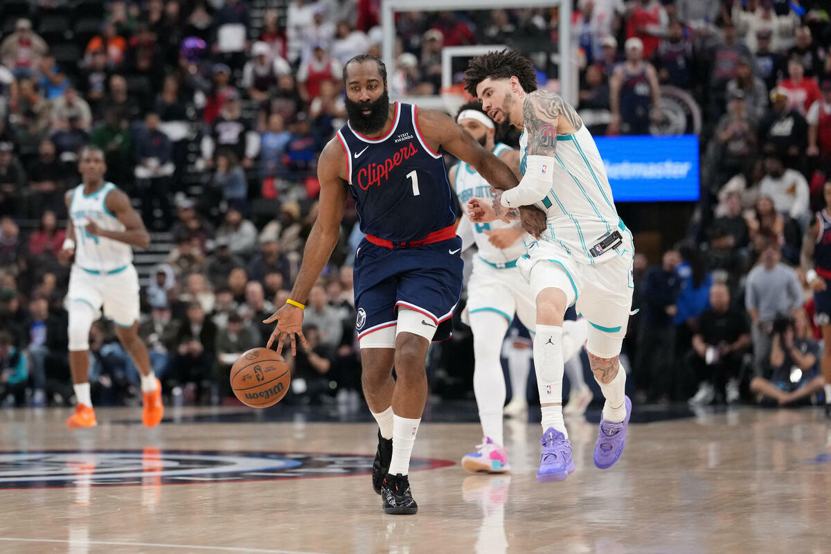 Sakramento savladao Lejkerse, Harden prestigao O'Nila