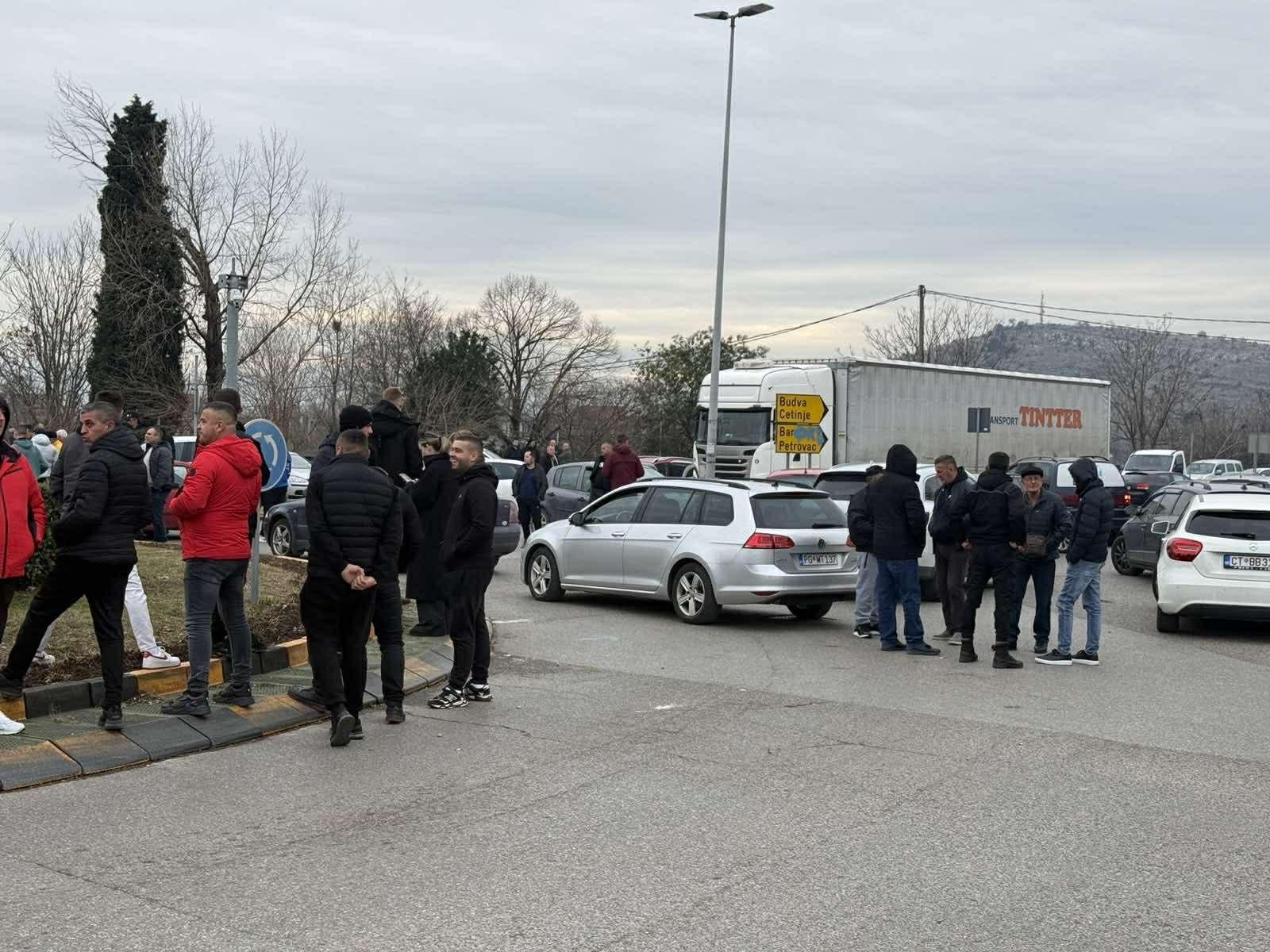 Stanovnici Zete i Botuna organizovali svakodnevne proteste zbog gradnje postrojenja