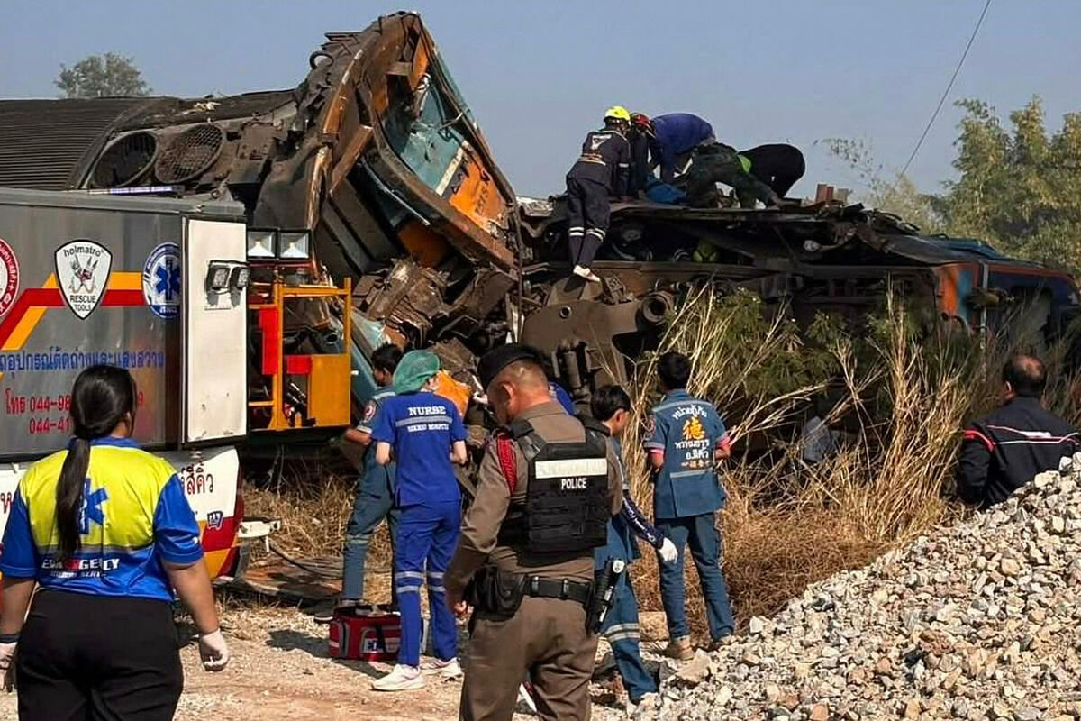Tragedija u Tajlandu: Kran pao na voz, najmanje 30 žrtava