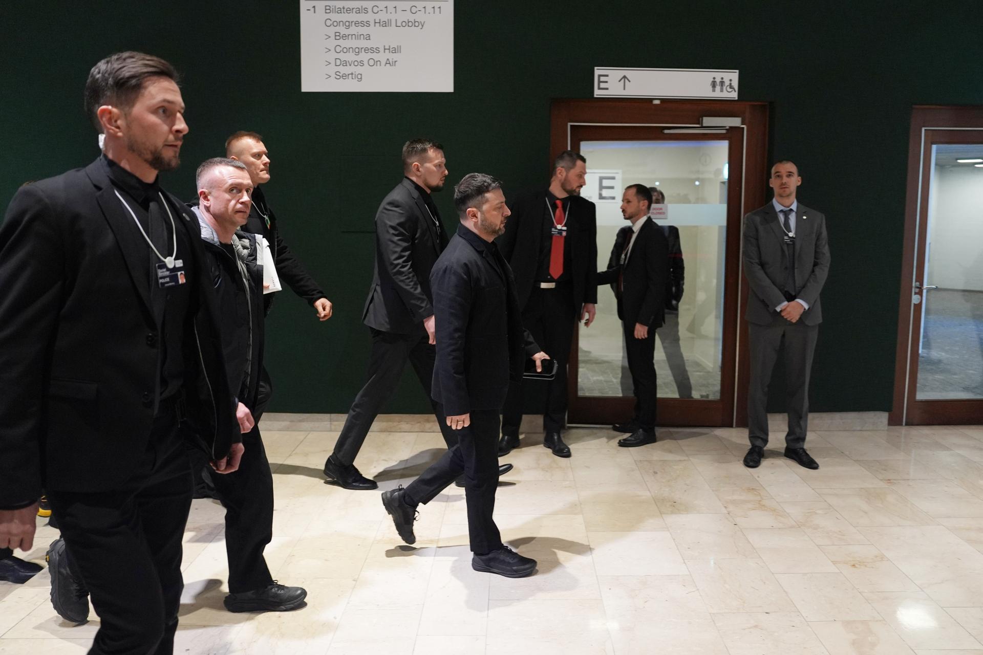 Tramp i Zelenski: Put do mira u Ukrajini