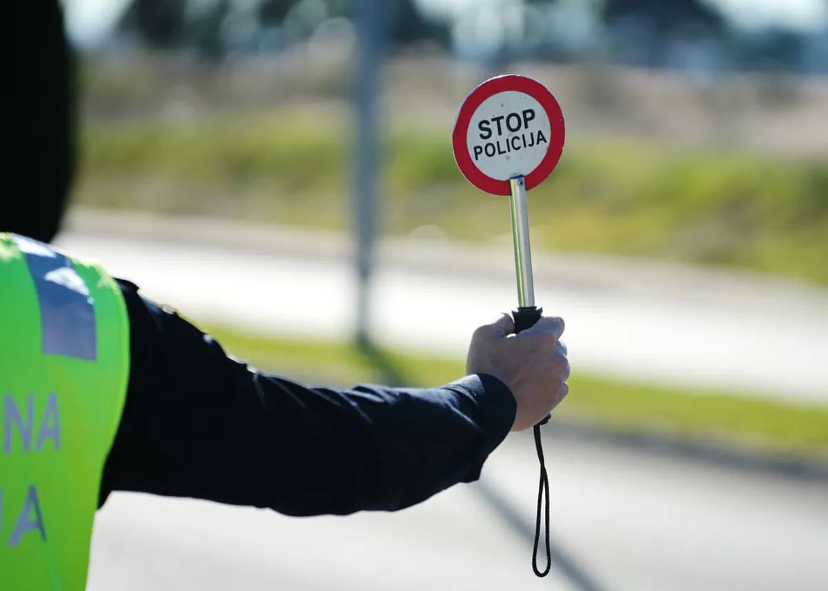 U Crnoj Gori 16 saobraćajnih nezgoda, tri lakše povrijeđene osobe