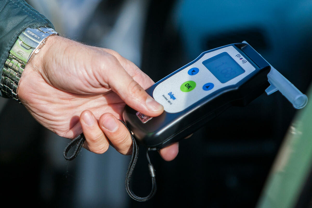 Uhapšeno sedam vozača zbog vožnje pod dejstvom alkohola i droga u Ulcinju