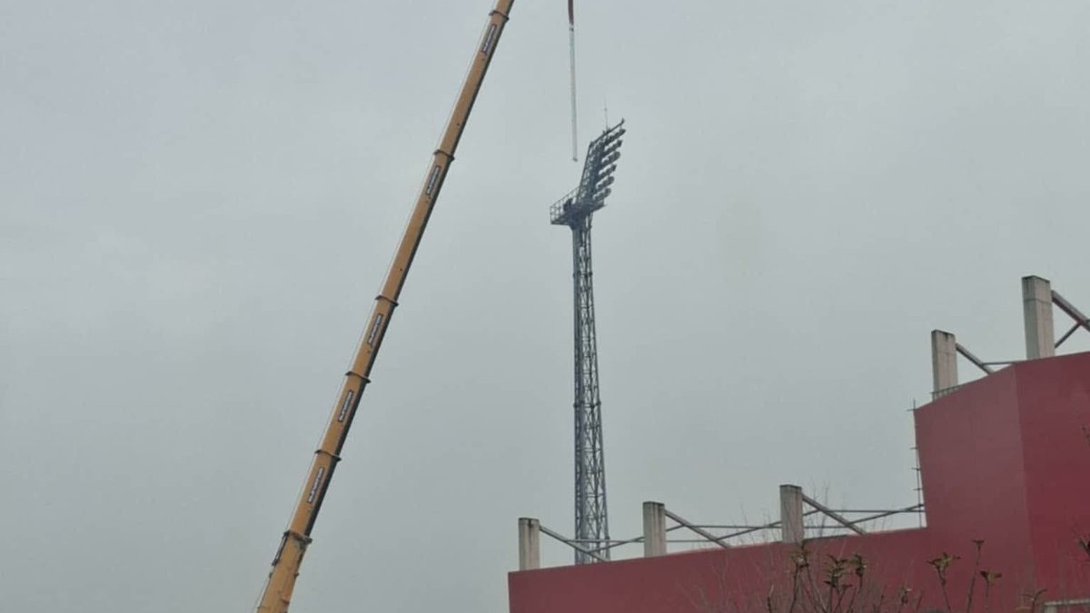 Uklanjanje reflektora na stadionu DG Arena: Ekološki aktivisti se bore za očuvanje prirode