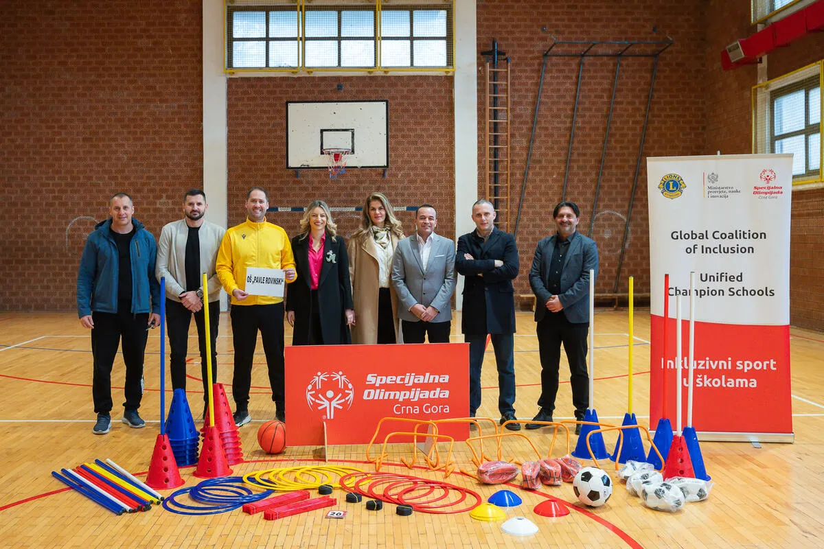 Uručenjem sportske opreme nastavljen inkluzivni sport u školama