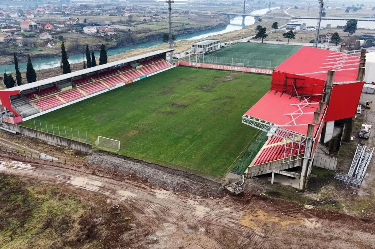 Završeno rušenje na DG areni: Otišao reflektor i dio ograde