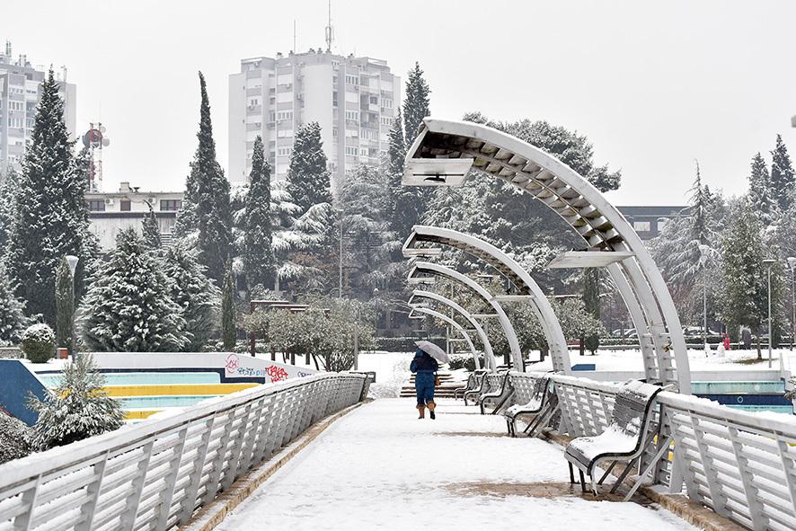 Zima se vratila: Snijeg u Podgorici i ekstremne temperature na sjeveru