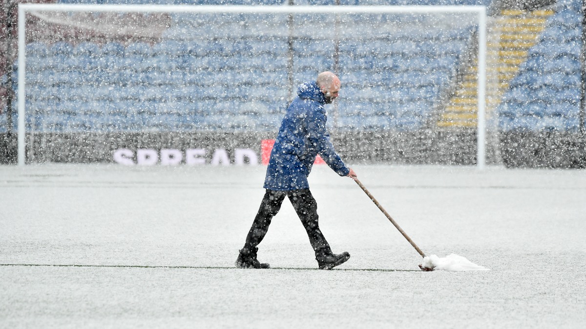 Zimski uslovi ugrožavaju raspored Premijer lige