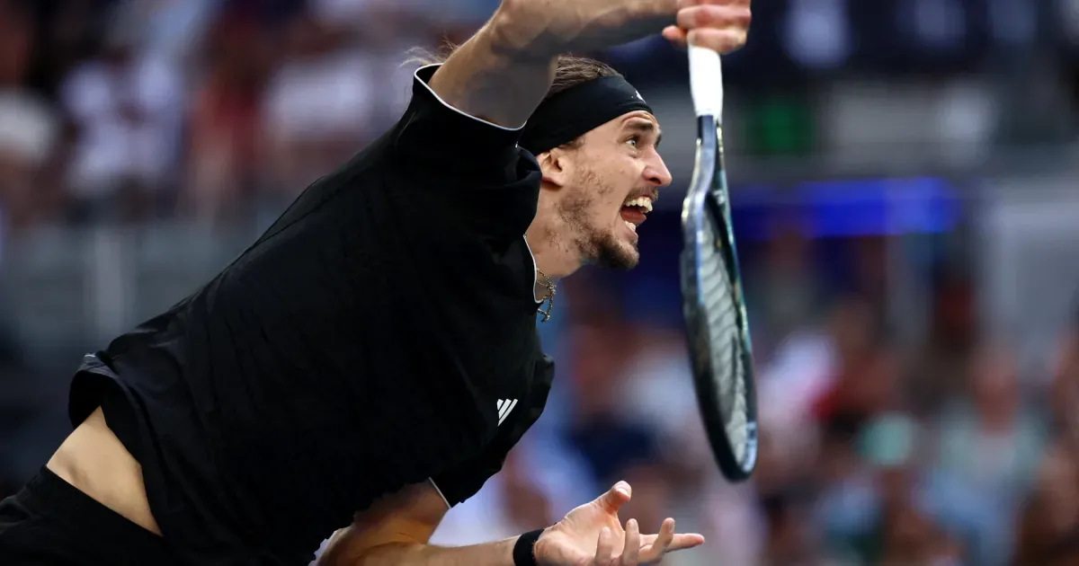Zverev dominantno do četvrtfinala, Medvedev doživio težak poraz