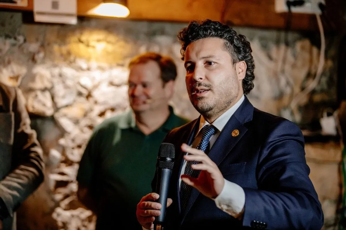 Abazović: Solidarišem se sa Bratić, ovo je škola za buduće ministre