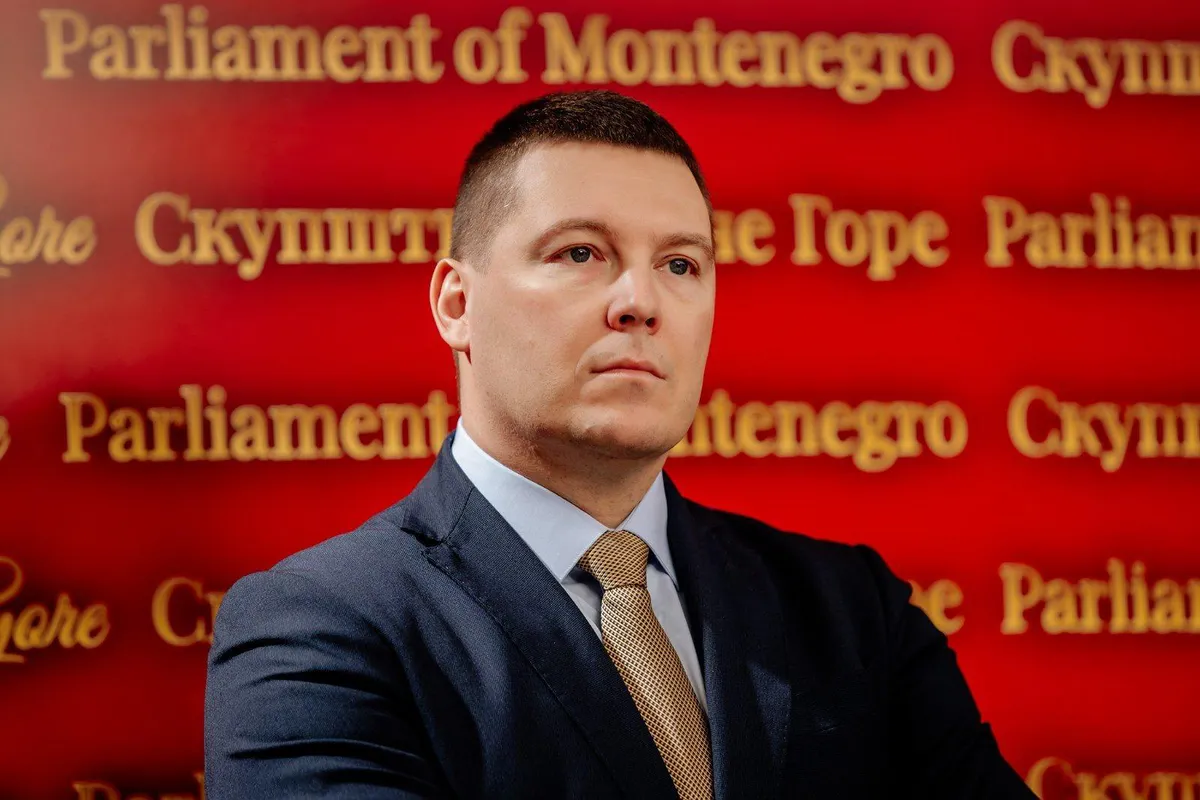 Adžić: Ne mogu da vjerujem da službenici UP tumače odluke suda