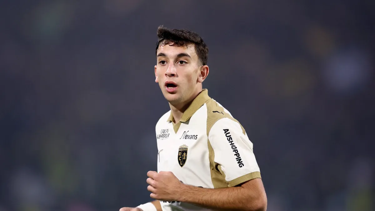 Andrija Bulatović potpisuje novi ugovor sa francuskim Lansom do 2030. godine Andrija Bulatović potpisuje novi ugovor sa francuskim Lansom do 2030. godine