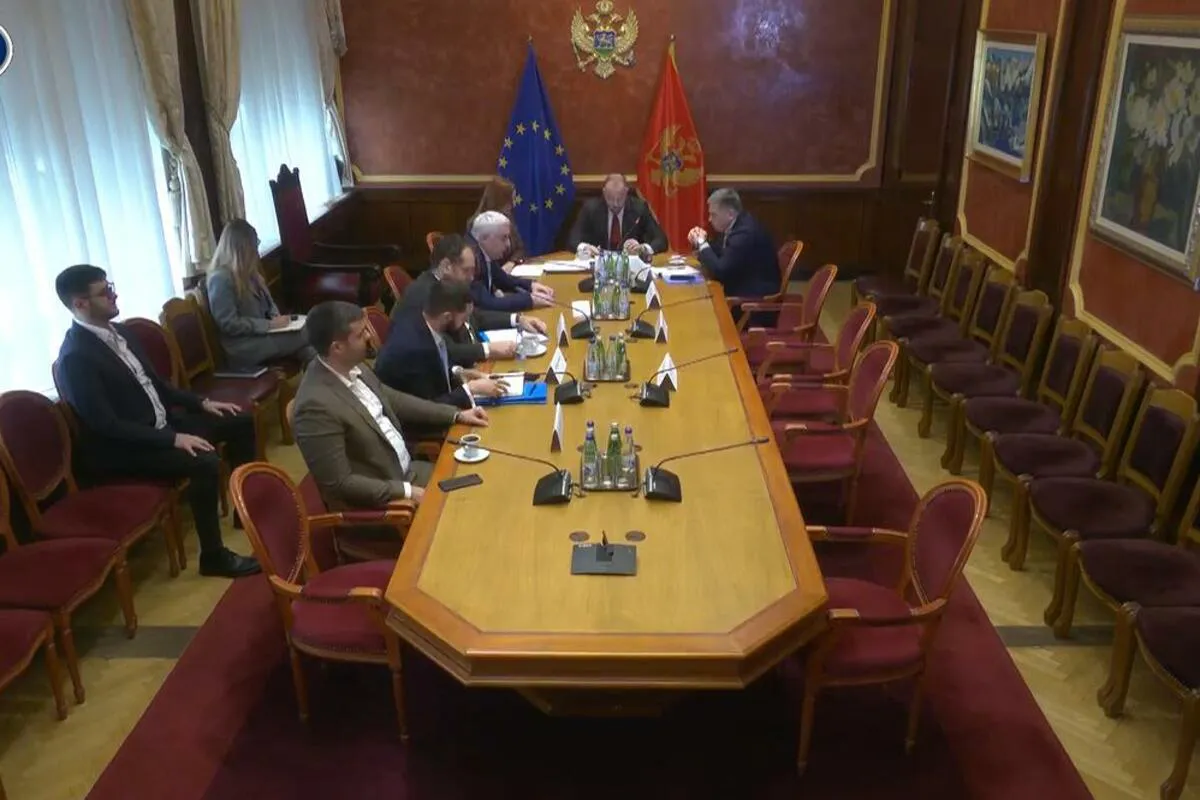 Anketni odbor saslušaće Mila Đukanovića o napadima na novinare