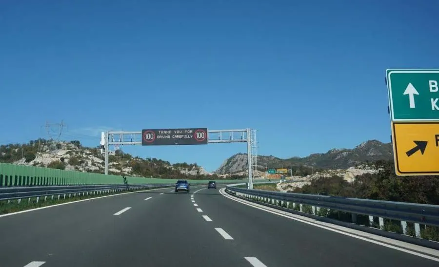 Auto-putem od početka godine prošlo 305,6 hiljada vozila