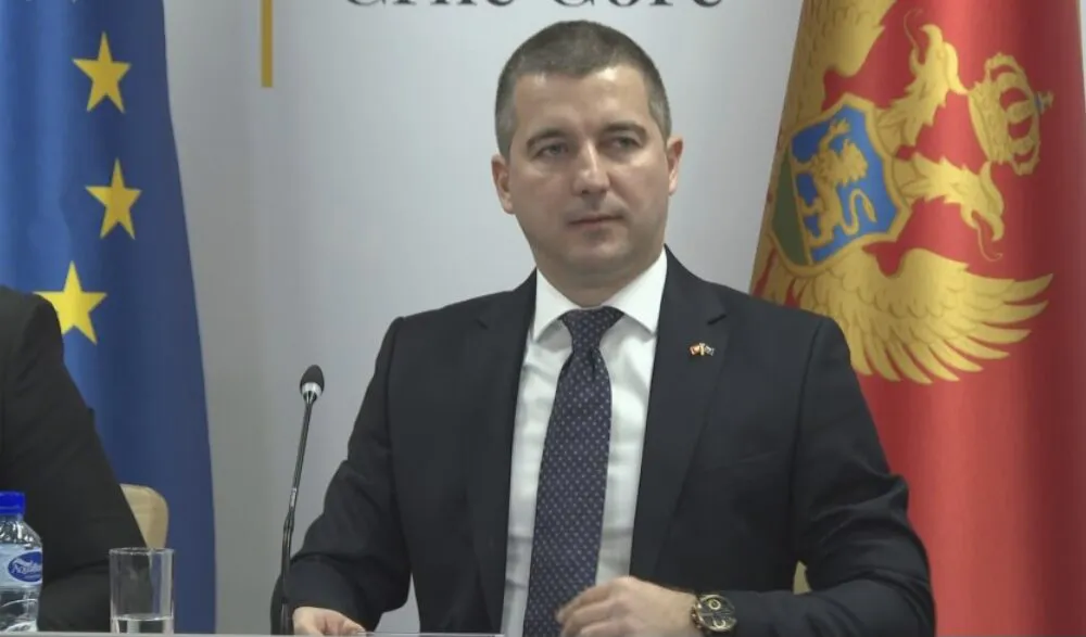 Bečić najavio nove mjere za mlade vozače u Crnoj Gori