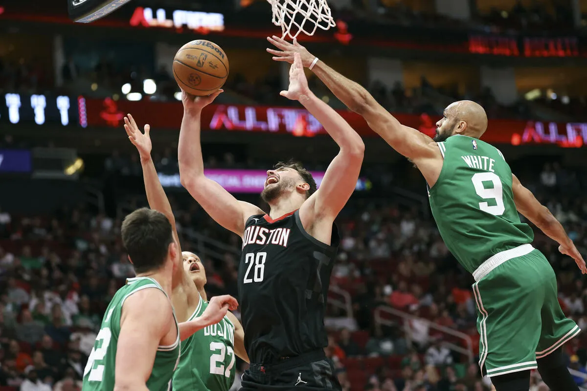 Boston nastavlja sa pobjedama, Niksi savladali Denver nakon dva produžetka