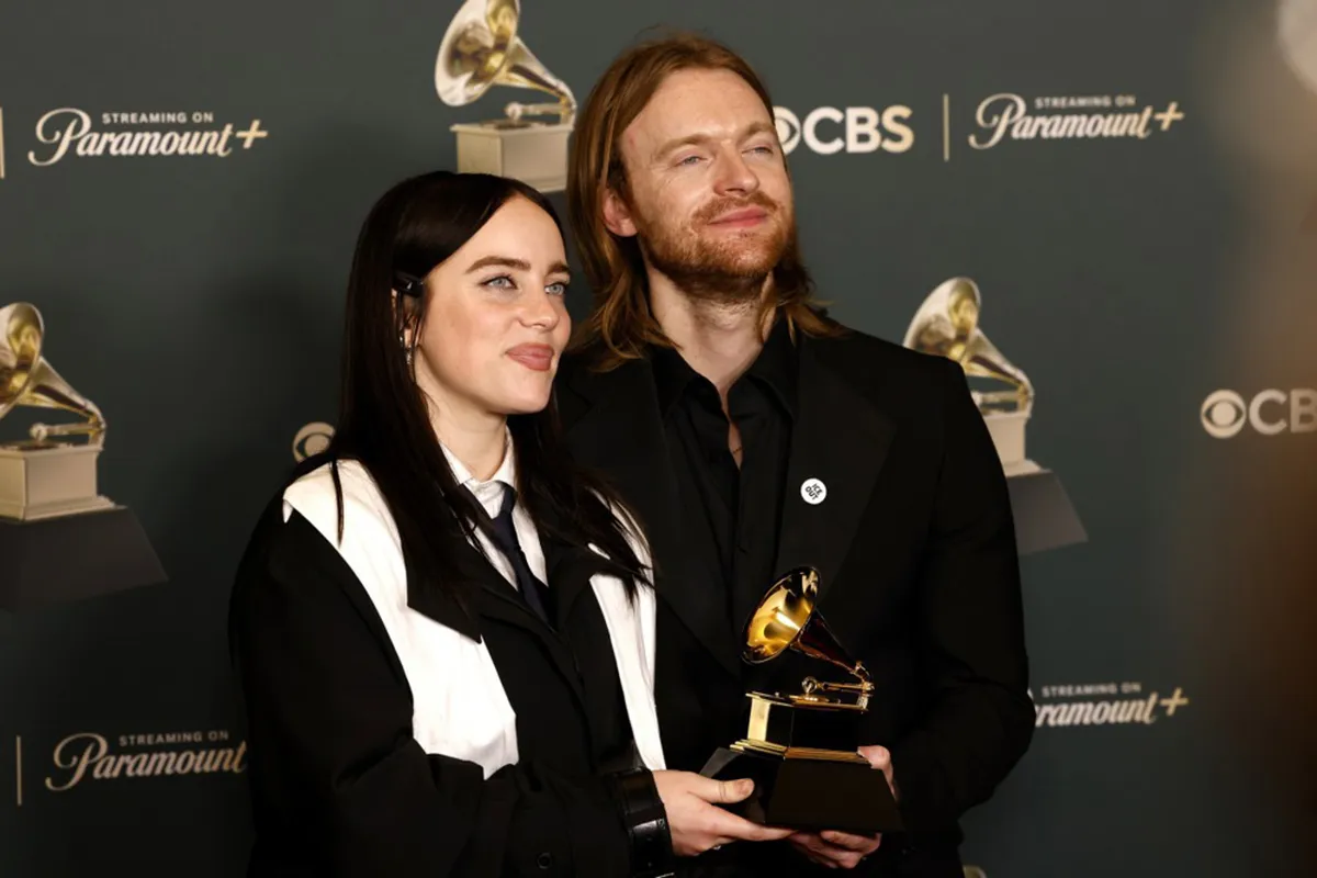 Brat Bili Ajliš odgovara kritičarima: Vaša imena su u dosijeima Epstina