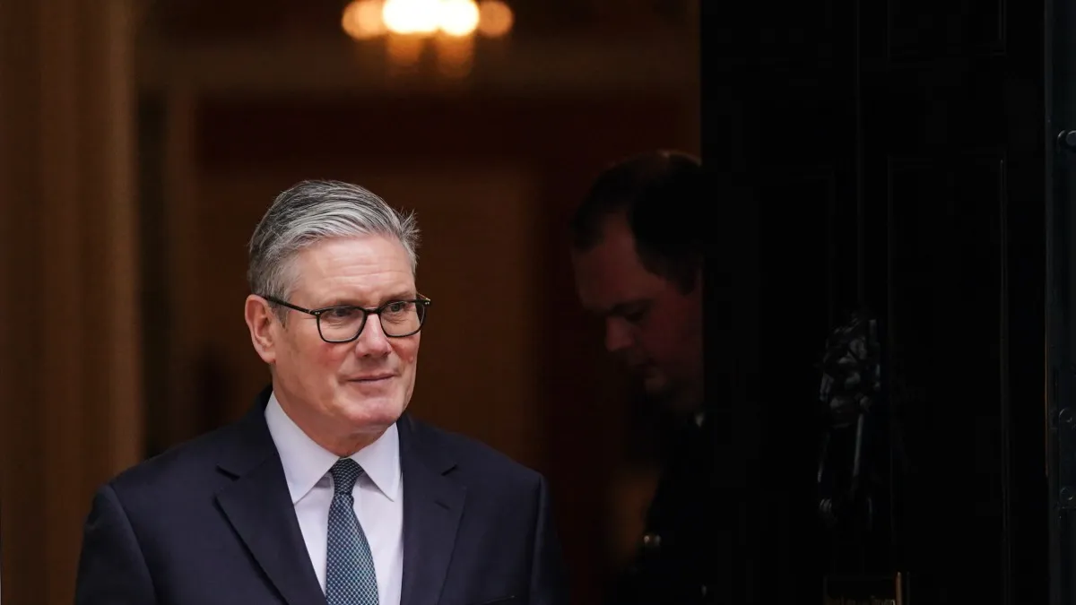 Britanski premijer Starmer gubi ključne saradnike usred skandala