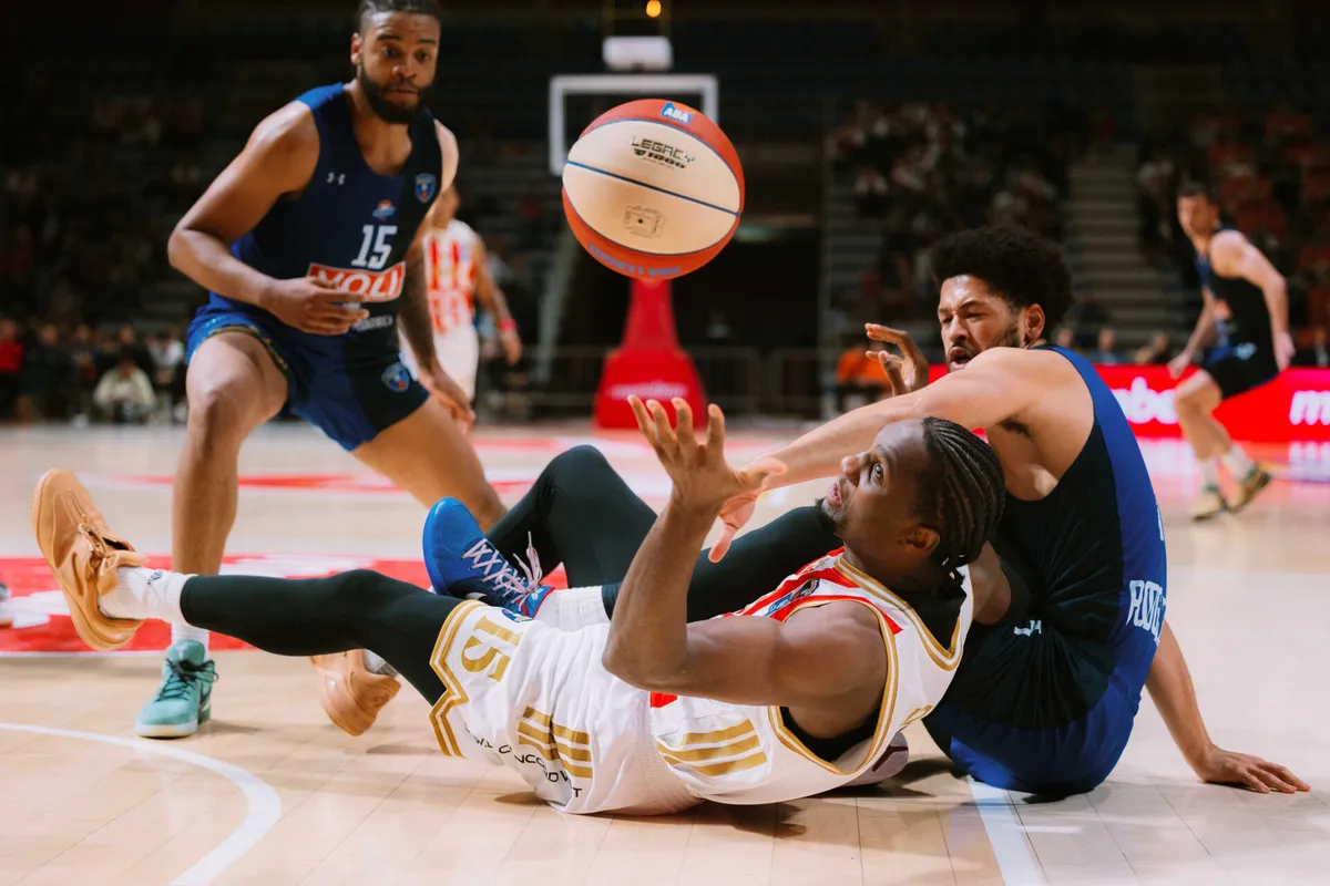 Budućnost dočekuje Crvenu zvezdu u ključnom derbiju ABA lige