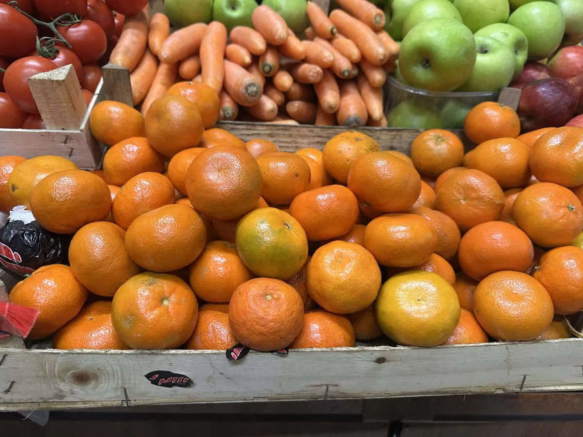 Cijene voća i povrća na zelenoj pijaci u TC 'Bazar'