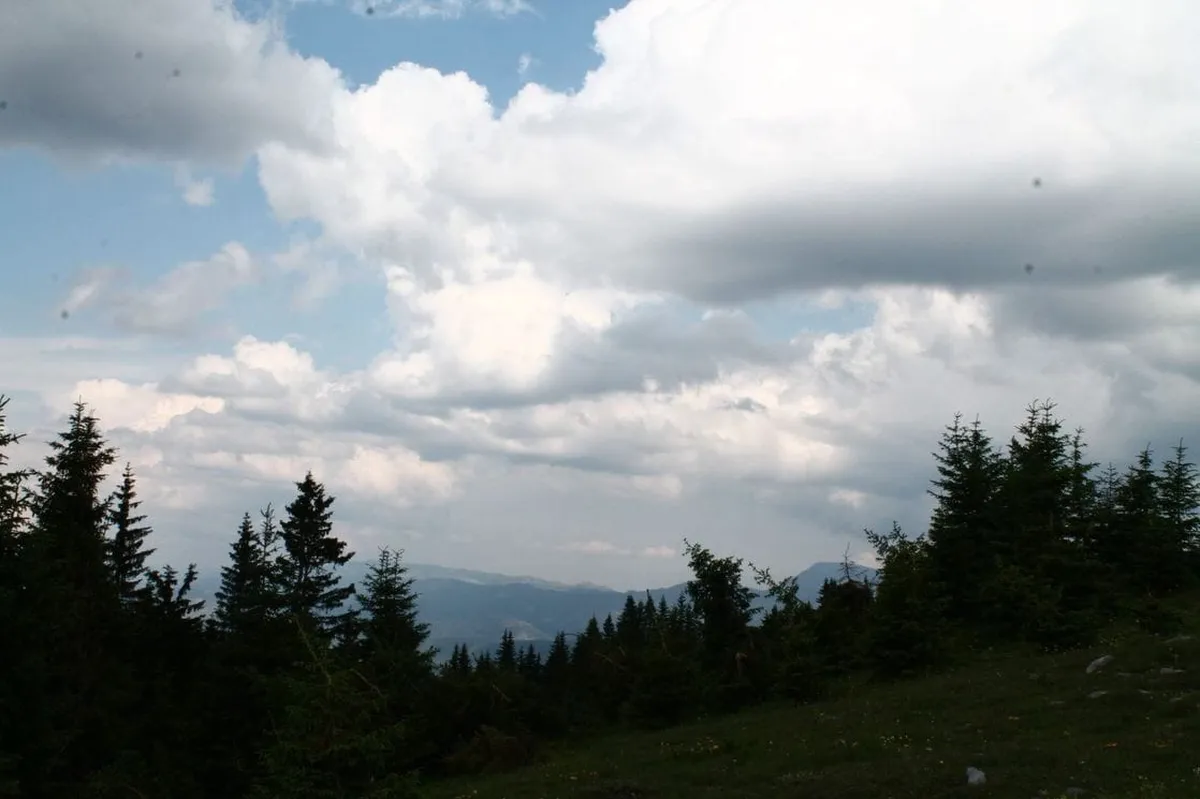 Danas oblačno uz temperature do 15 stepeni