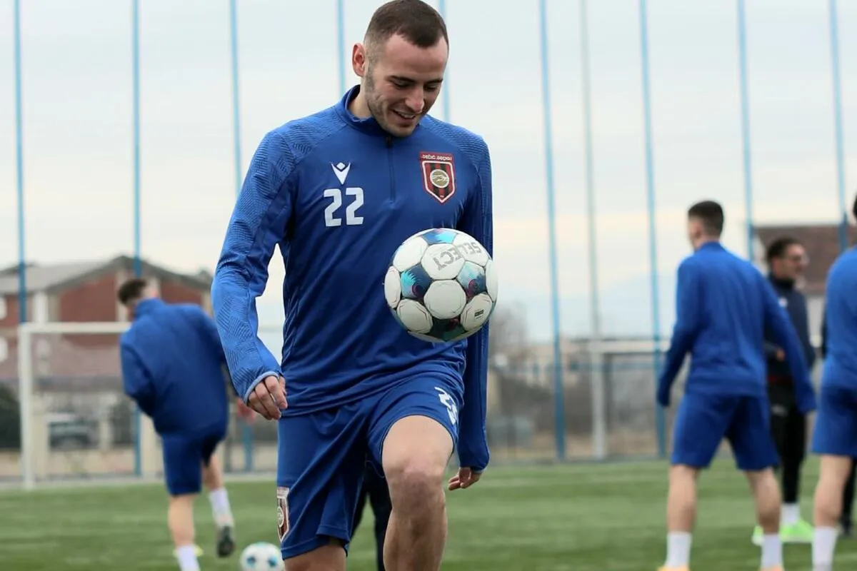 Dečić stigao u Antaliju, očekuju ga četiri test meča