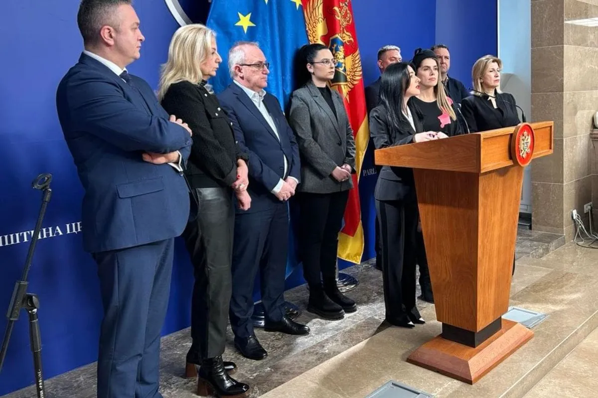 DPS najavljuje Zakon o zabrani fašističkih simbola i izmjene nagrada