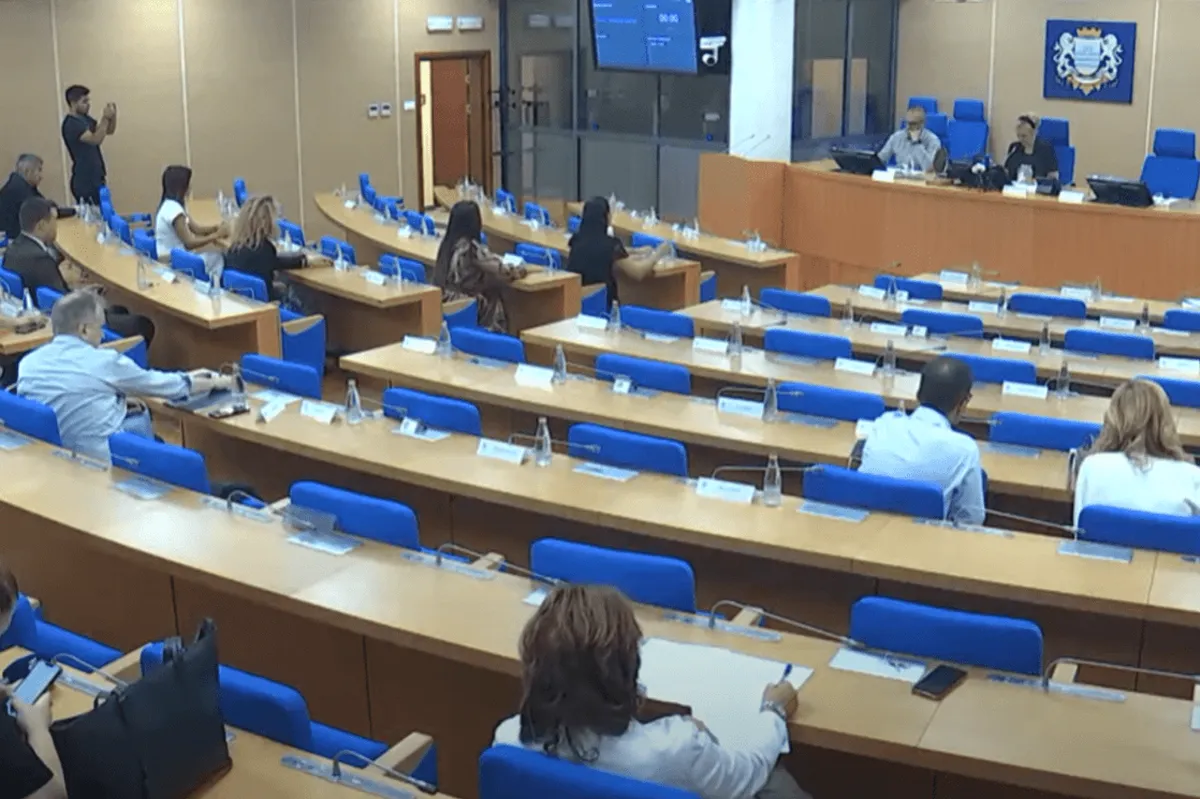 DPS podržava inicijativu za skraćenje mandata podgoričkom parlamentu