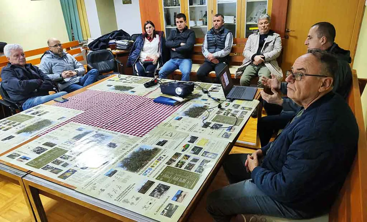 Društvo maslinara Bar prezentovalo EM tehnologiju u maslinarstvu