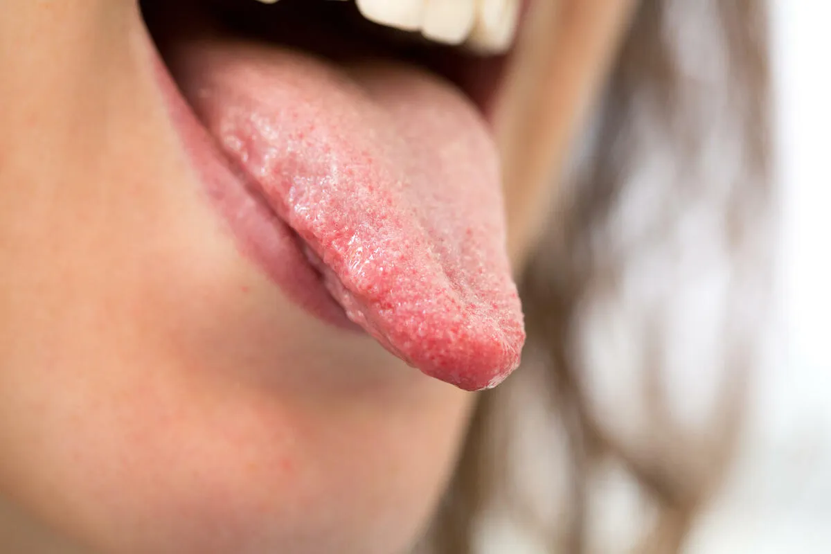 Društvo propalih tenisera i politički likovi u Srbiji