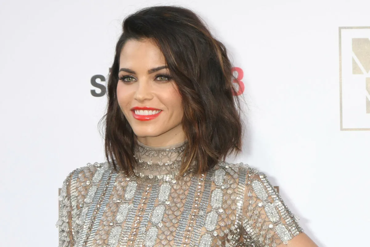 Džena Devan finalizuje planove za vjenčanje sa Stivom Kazijem