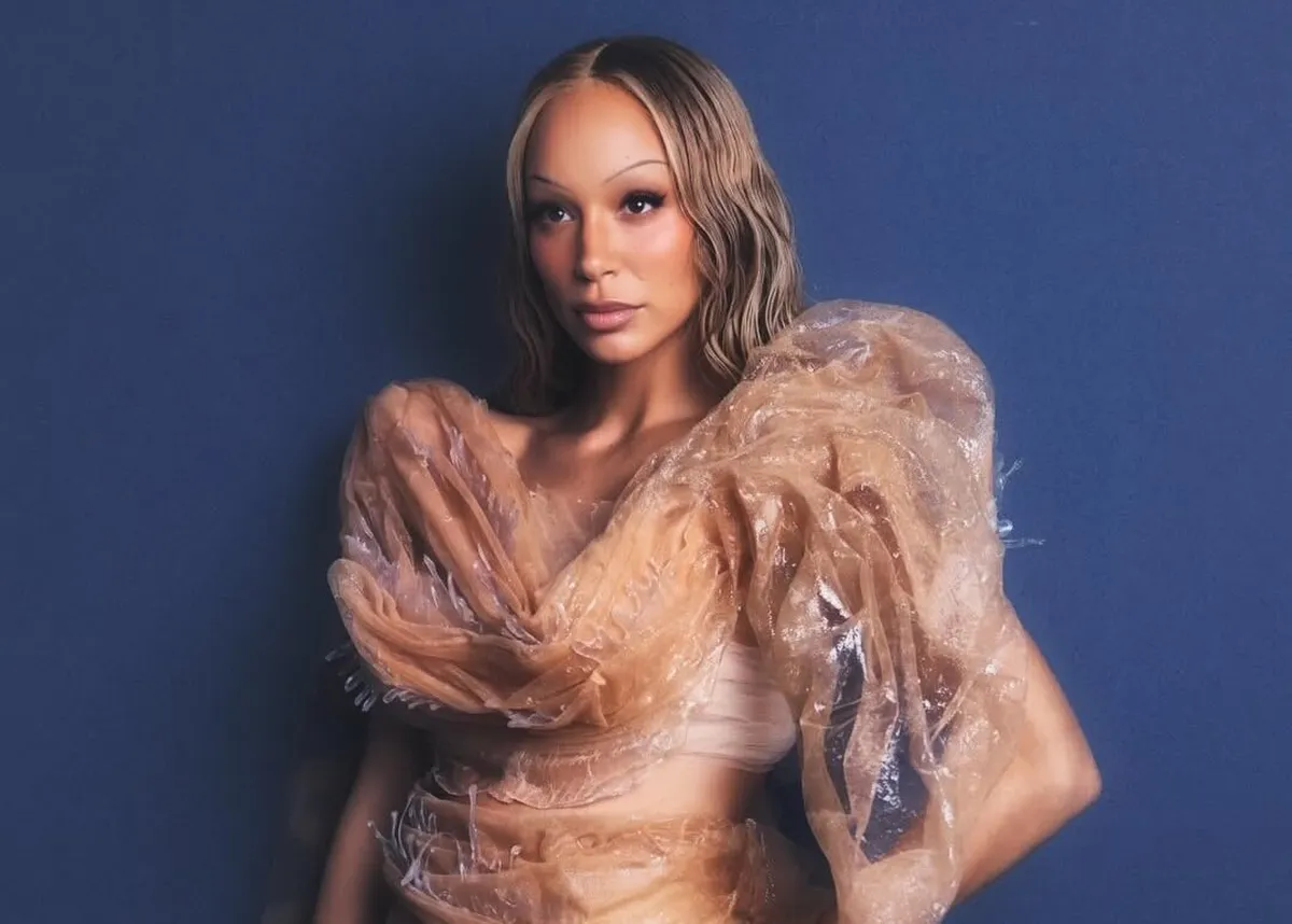 Edita najavila novu pjesmu i pokazala trudnički stomak