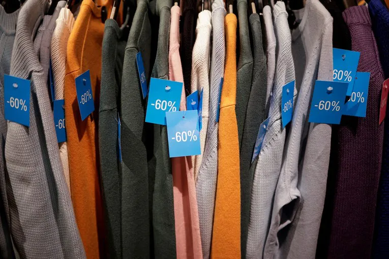 EU zabranjuje uništavanje neprodate odjeće i obuće