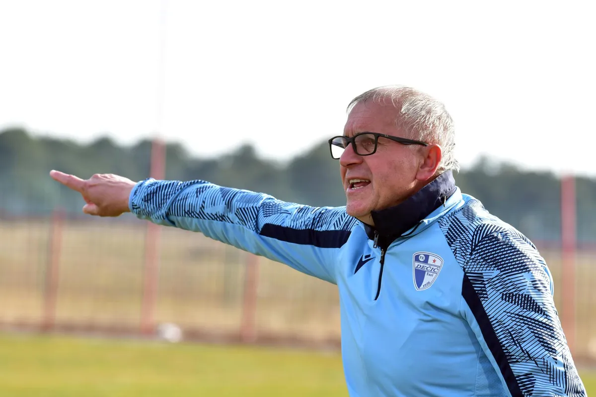 Gaćinović napustio Novi Pazar, Lajčak o Epstinovim fajlovima