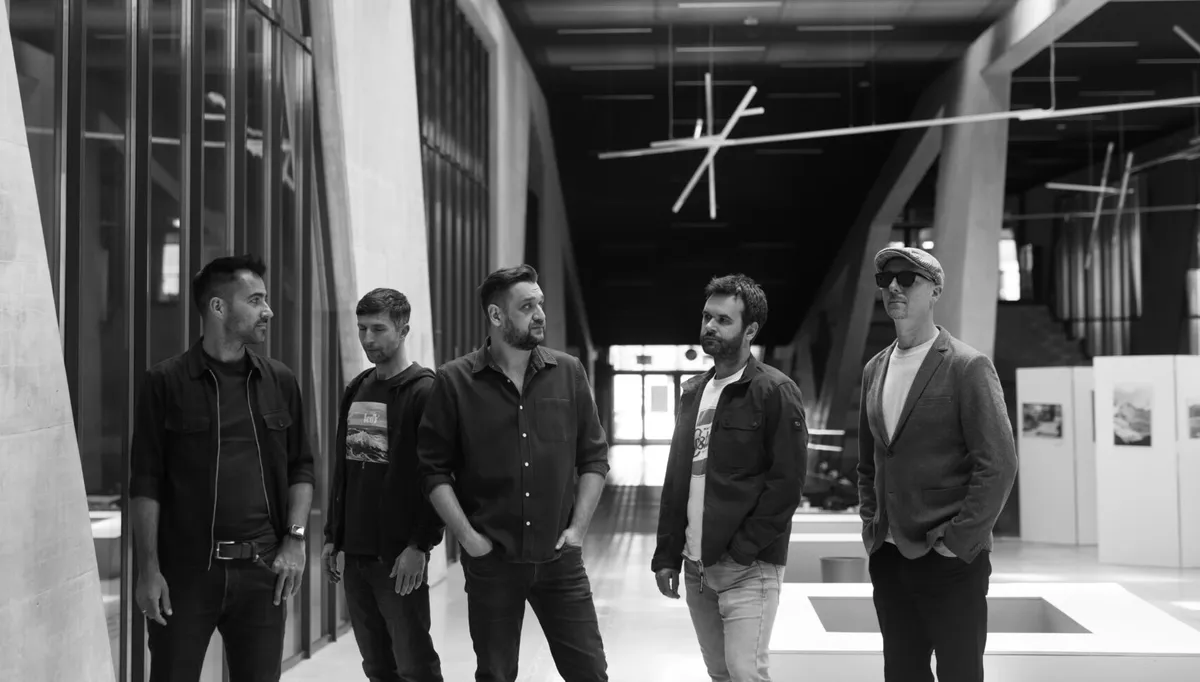 Grupa Fluentes objavila novu pjesmu "Ako jedno drugom ne oprostimo sve"