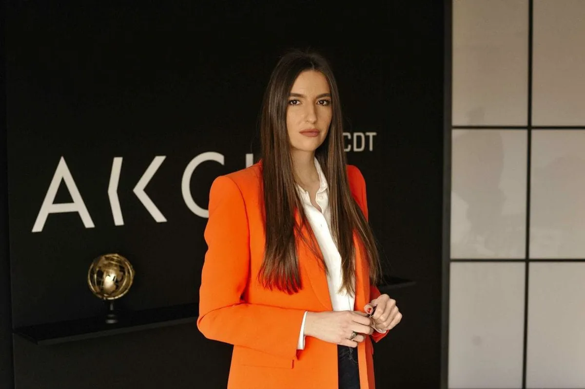 Gvozdenović: 25 zakona usvojeno za 87 minuta, novi vrhunac urušavanja Skupštine