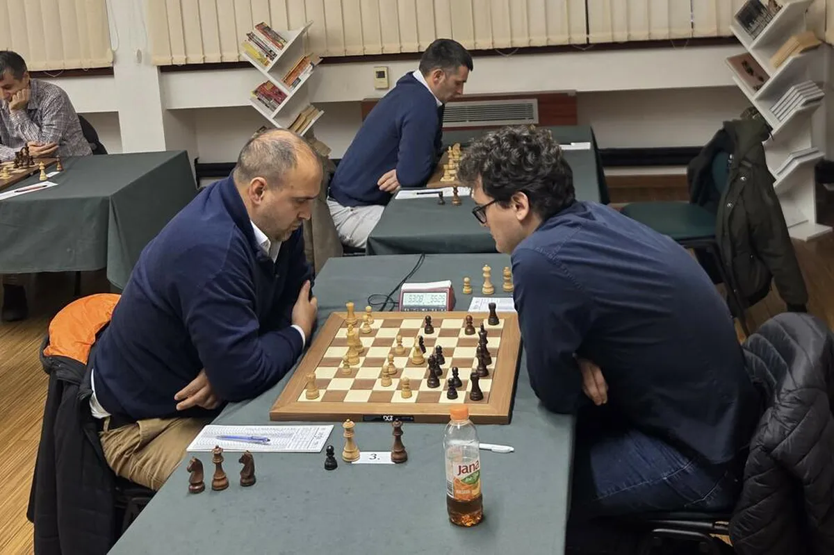 Jaksin se osamio na vrhu, Milović nadigrao Petrova na prvenstvu Crne Gore u šahu