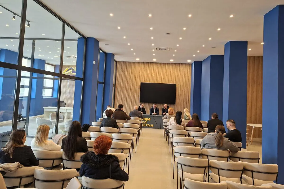 Kljajević: Aktiviranje potencijala mladih ključno za ostanak u zajednici