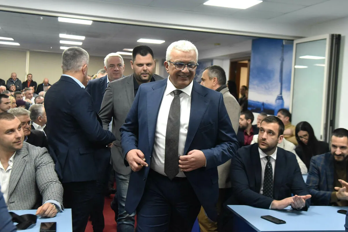 Knežević 'bratski' da presudi koaliciji: NSD poslao pomirljive poruke