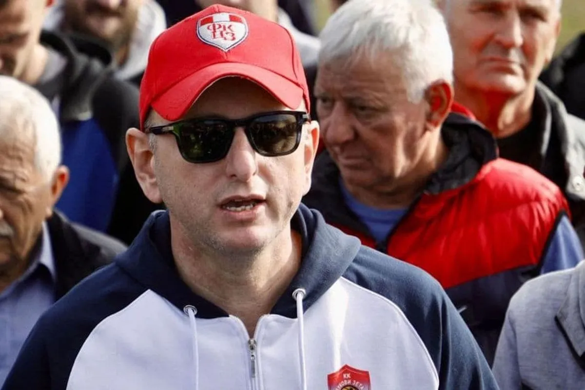 Knežević Čarapiću: Znao sam da si stručnjak za dušeke, ali ne i za AI